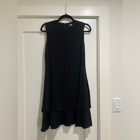 Theory Malkan Dress - Picture 1 of 4